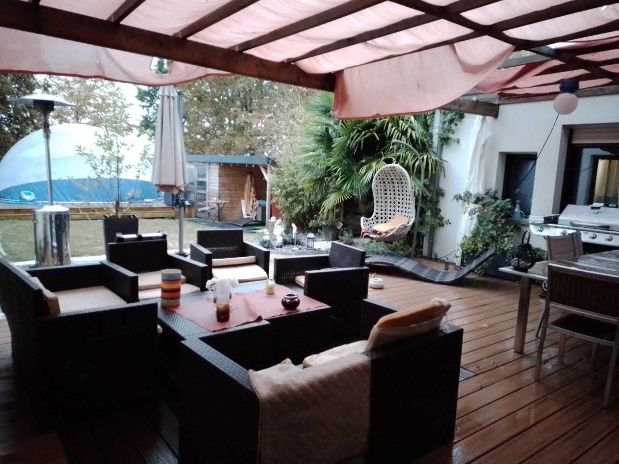 Chez Sylvie, Petit Dejeuner Offert Val-d'Ize Luaran gambar