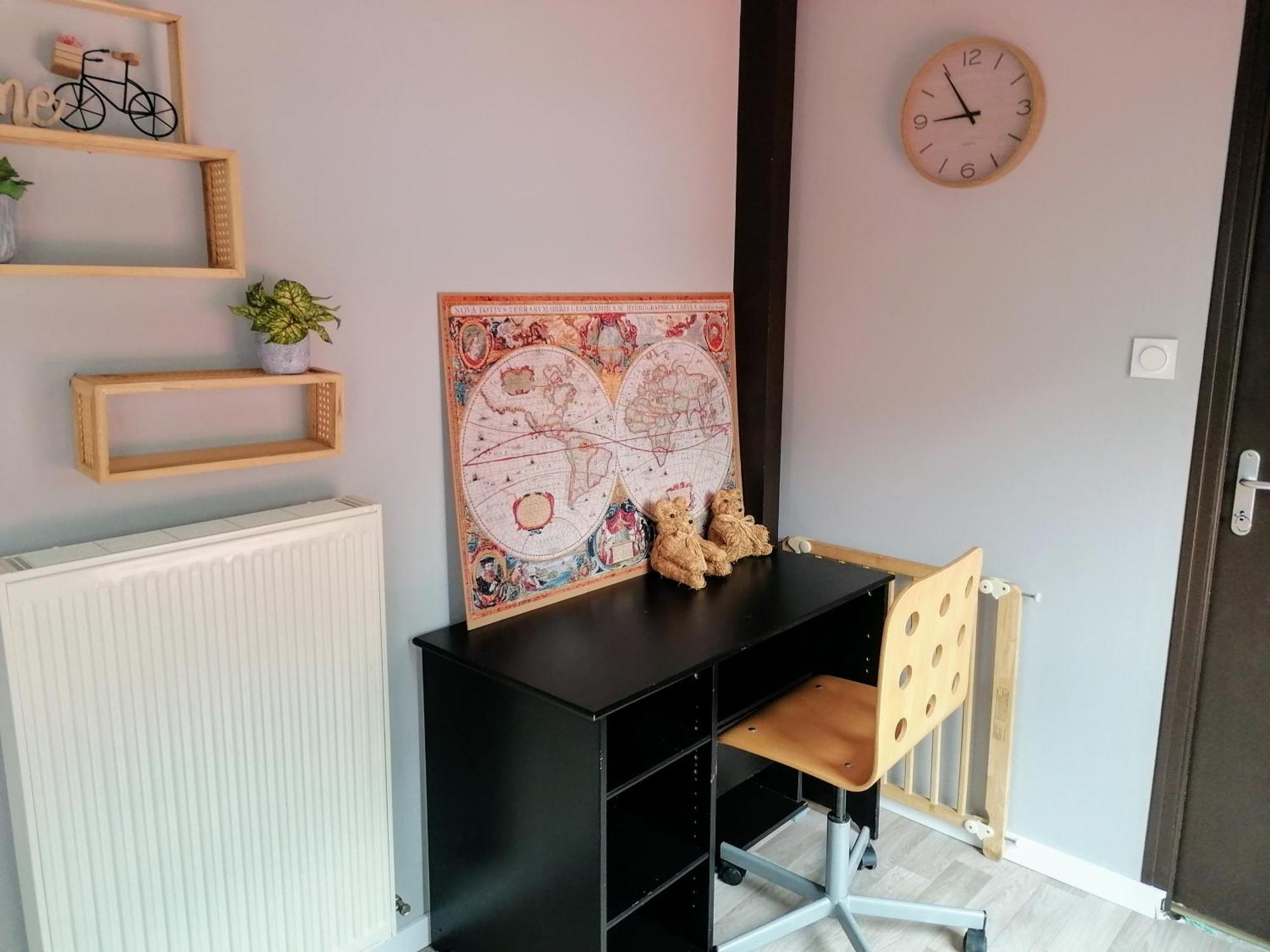 Chez Sylvie, Petit Dejeuner Offert Val-d'Ize Luaran gambar